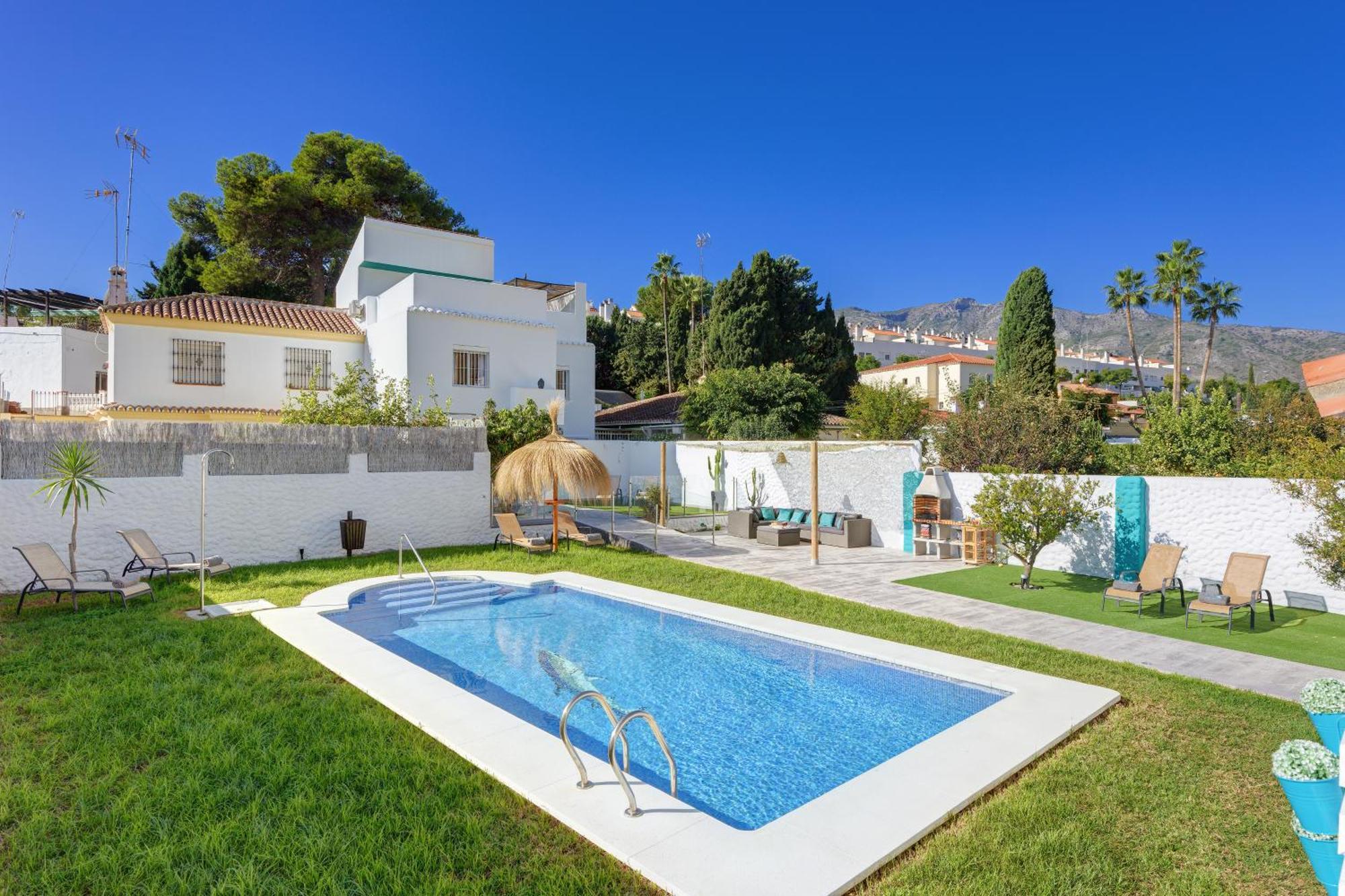 Villa Mamba By Seric,15' Walking To The Beach Торремолинос Экстерьер фото